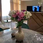 Elena Arcadia Sea View דירה